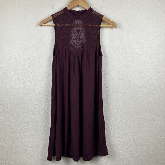 American Eagle Outfitters Maroon Lace Sleeveless Pullover Dress Size X-Small - Picture 1 of 12